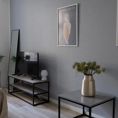 Apartment 2ndhomes Cozy, Modern Courtyard With Great Location Helsinki